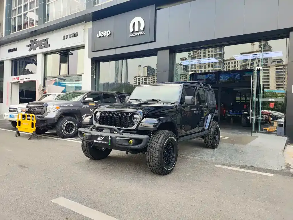 Jeep Wrangler PHEV — фото 1