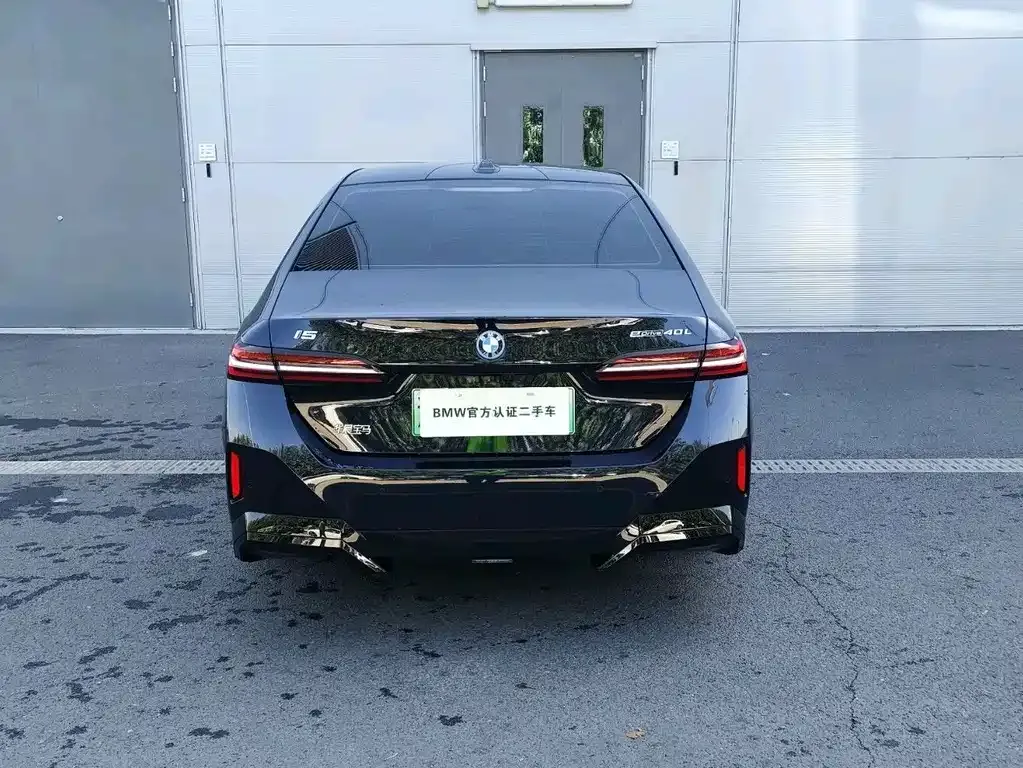 BMW i5 — фото 10