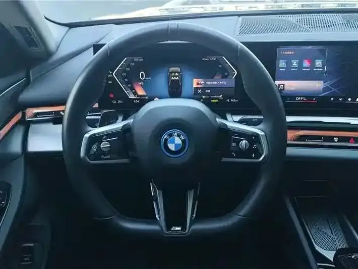 BMW i5 — фото 4