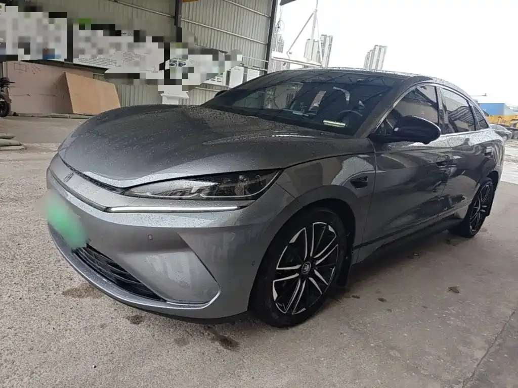 BYD Qin L — фото 1