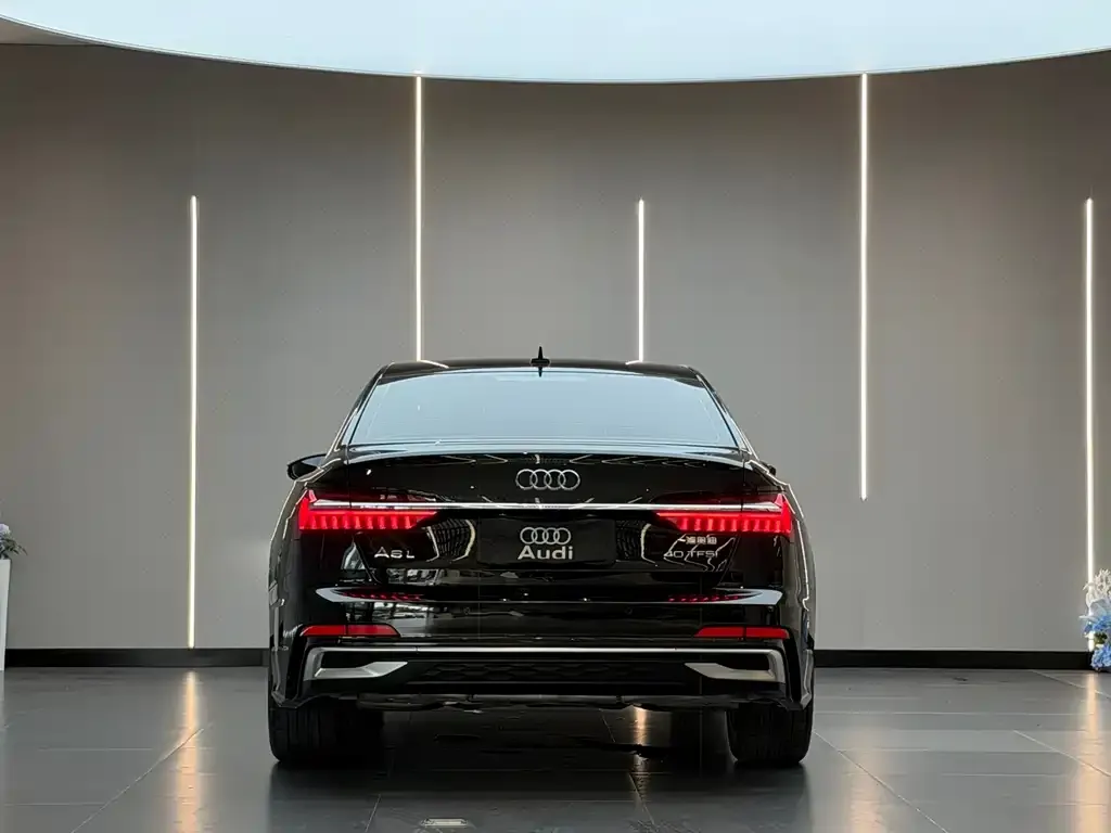 Audi A6L — фото 7