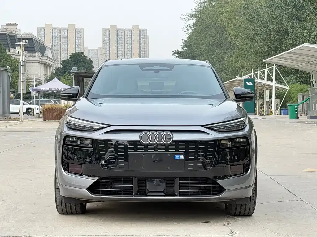 Audi Q6L e-tron — фото 9
