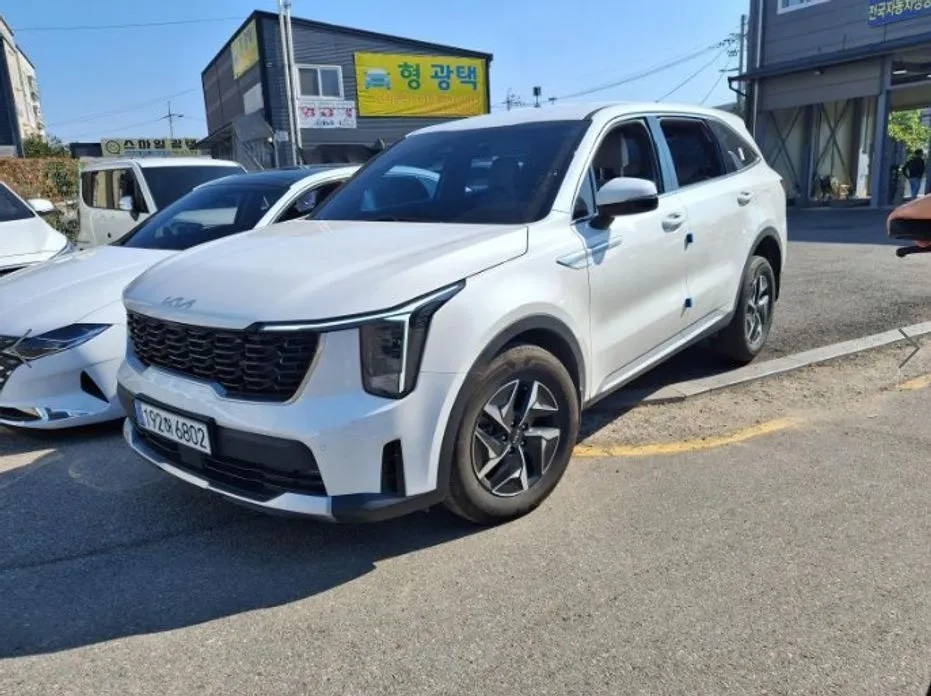 Kia Sorento — фото 9