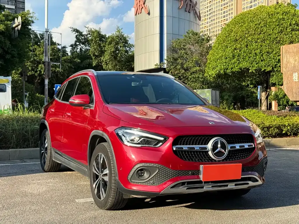 Mercedes-Benz GLA — фото 6