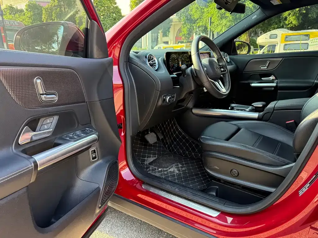 Mercedes-Benz GLA — фото 5