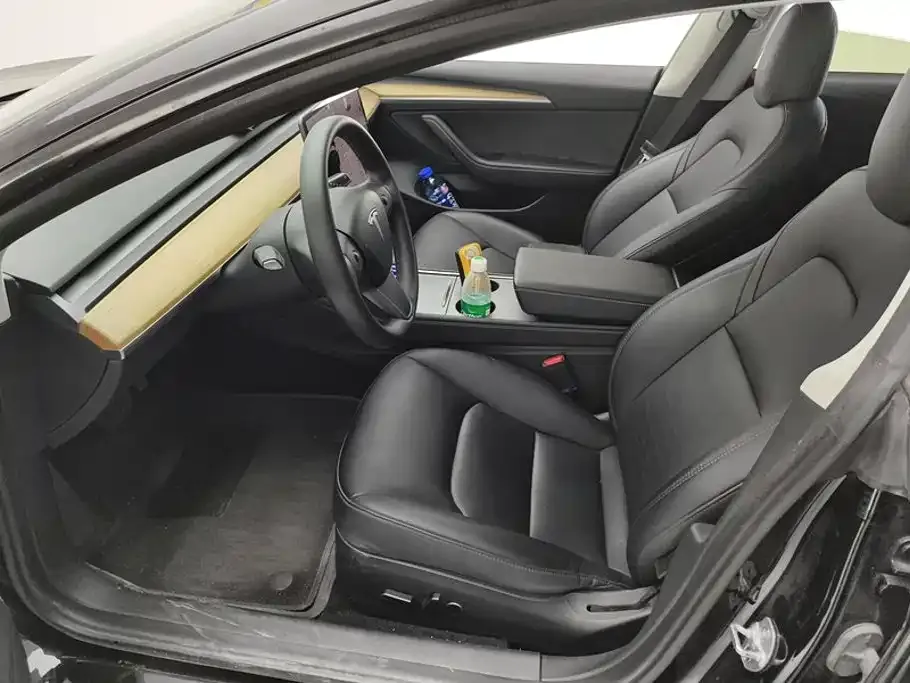 Tesla Model 3 — фото 2