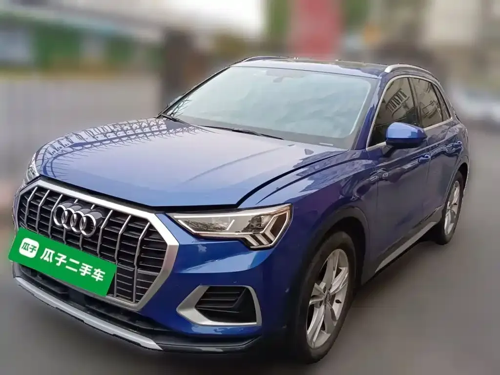 Audi Q3 — фото 1
