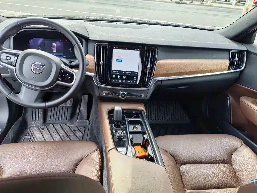 Volvo S90 — фото 6