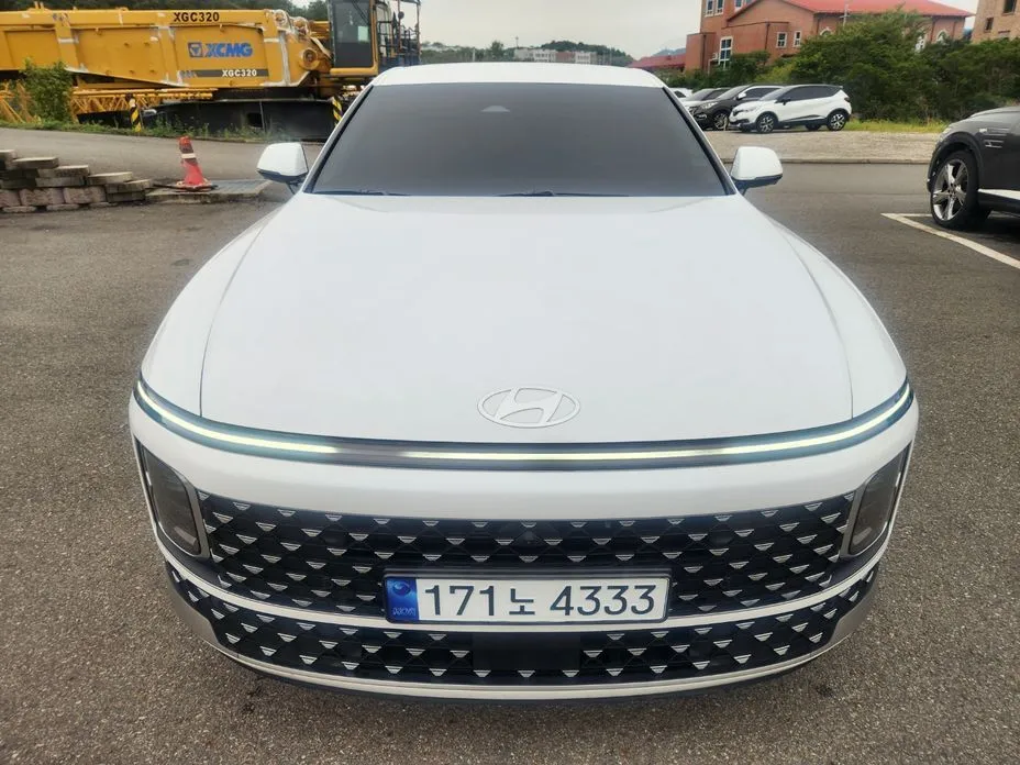 Hyundai Grandeur — фото 1