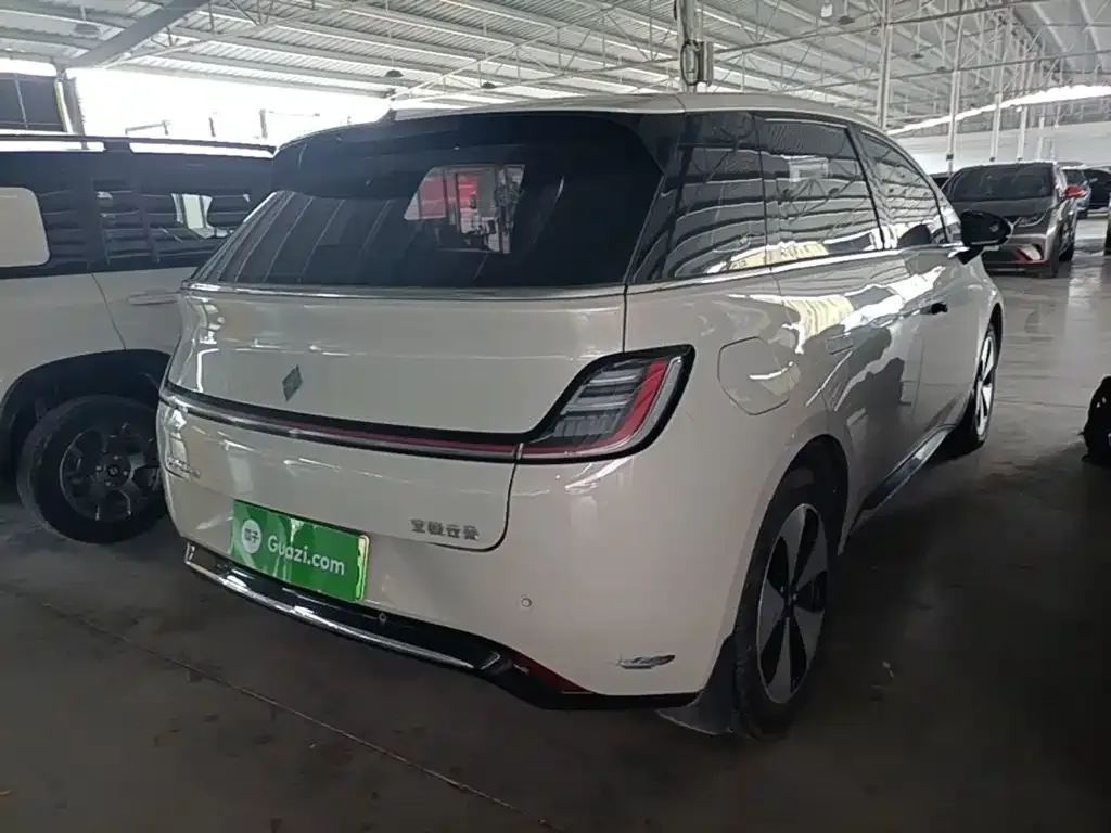 Baojun Yunduo — фото 4
