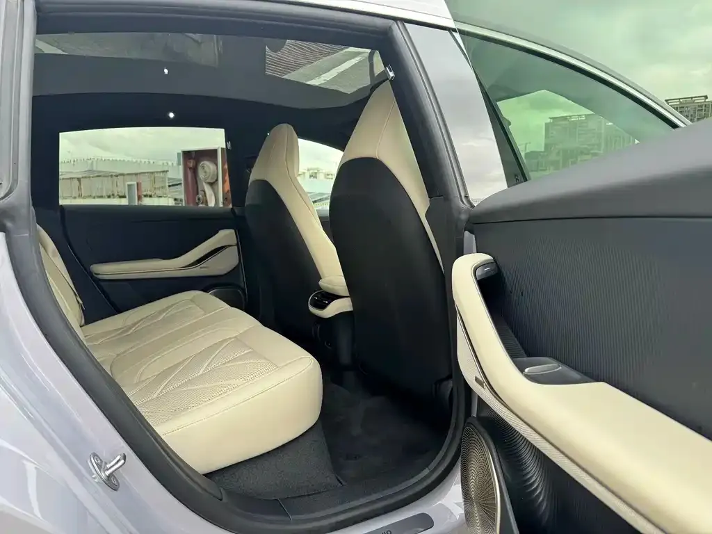 NIO ET5 — фото 8