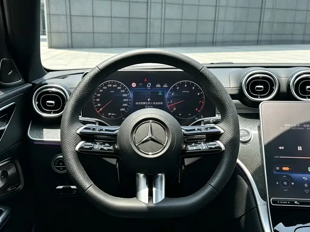 Mercedes-Benz C-Class — фото 10
