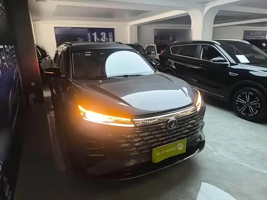 Changan CS75 PLUS — фото 3