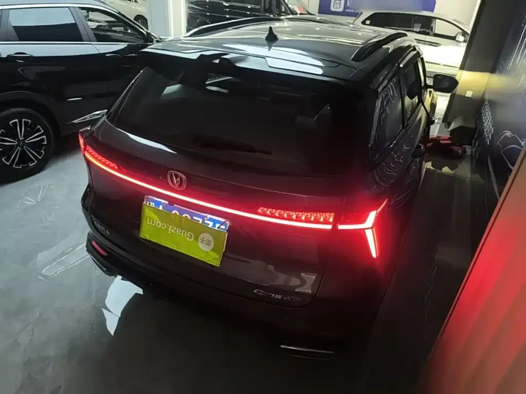 Changan CS75 PLUS — фото 8