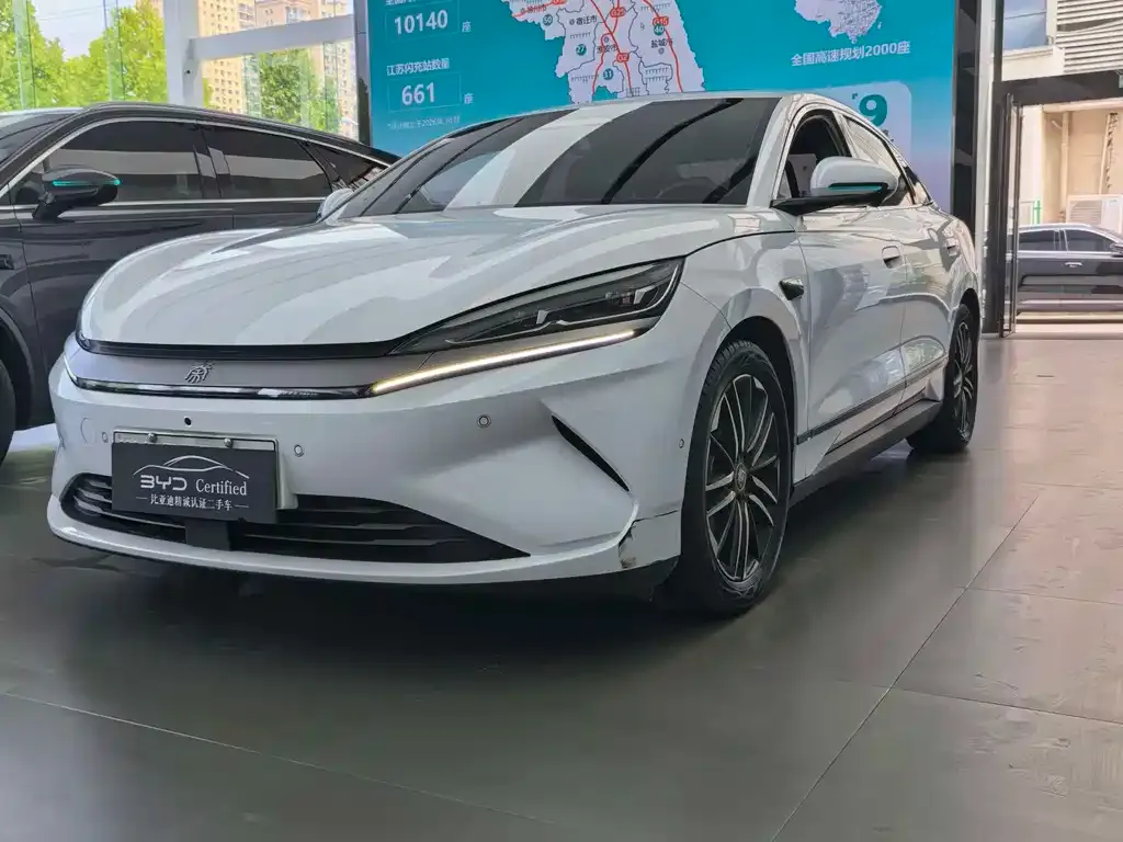 BYD Qin L — фото 1