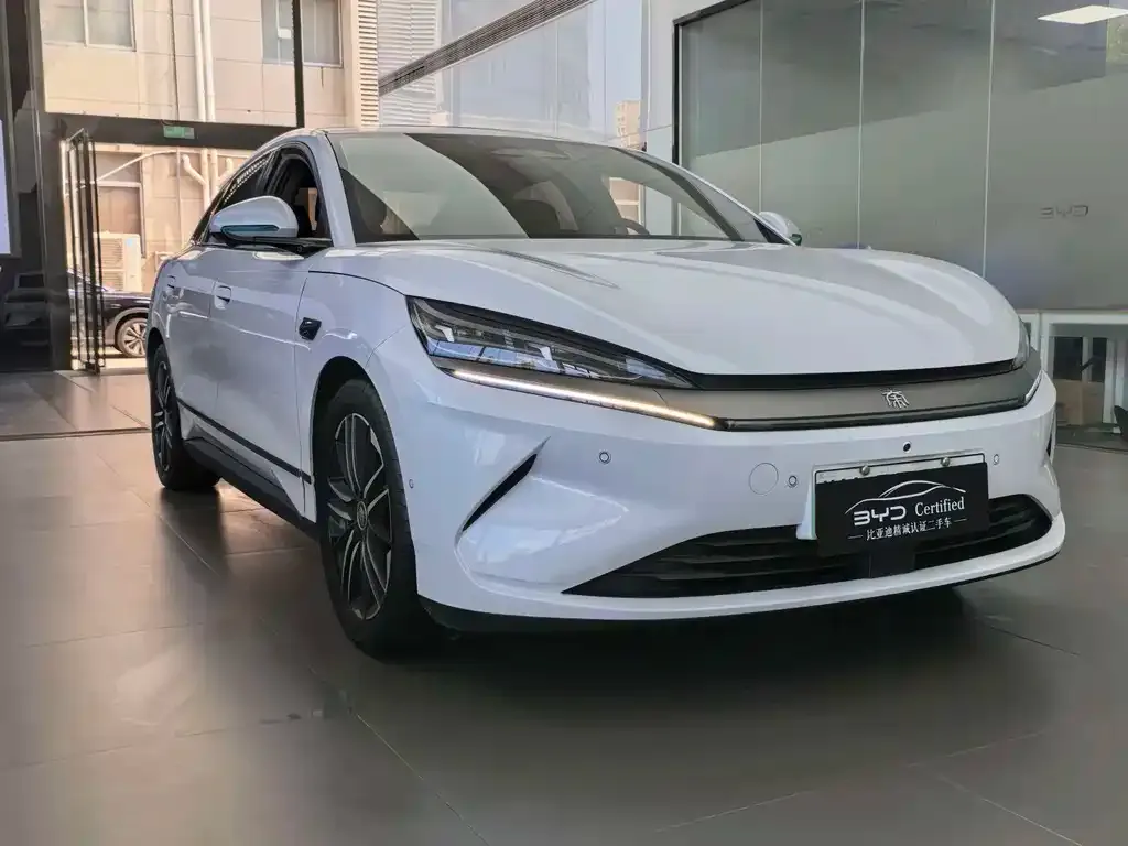 BYD Qin L — фото 9