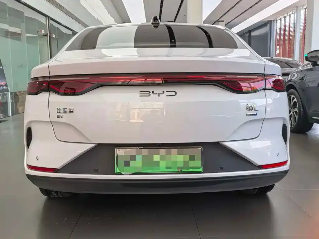 BYD Qin L — фото 2