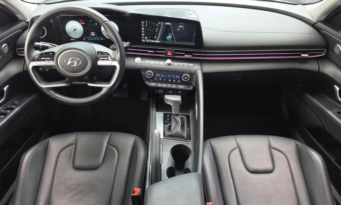 Hyundai AVANTE — фото 8