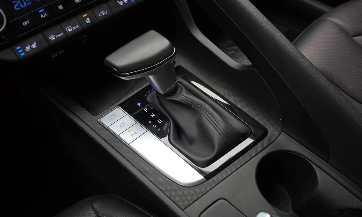 Hyundai AVANTE — фото 4