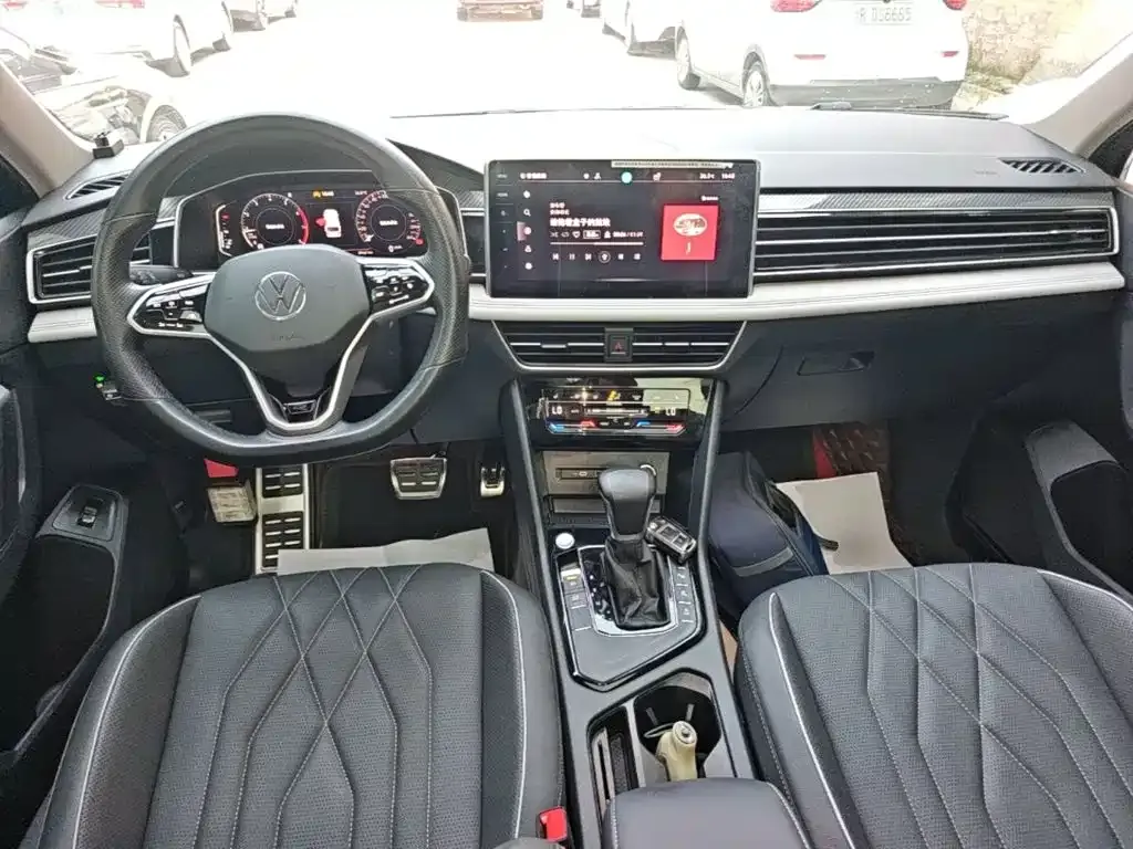 Volkswagen Tiguan L — фото 3
