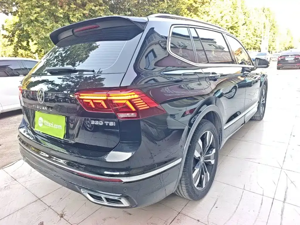 Volkswagen Tiguan L — фото 2