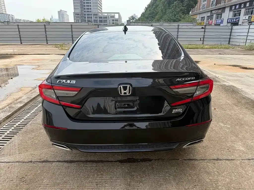 Honda Accord — фото 5