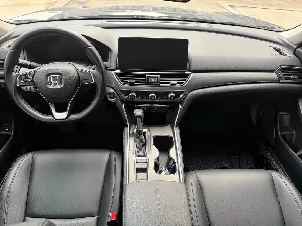 Honda Accord — фото 3