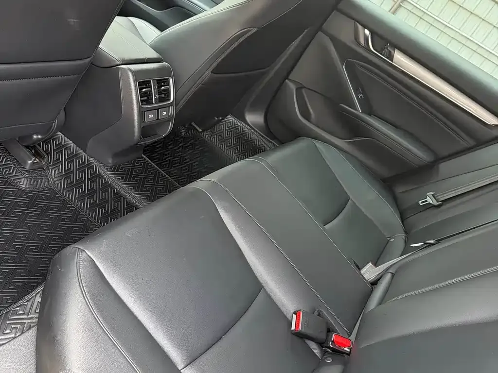 Honda Accord — фото 2