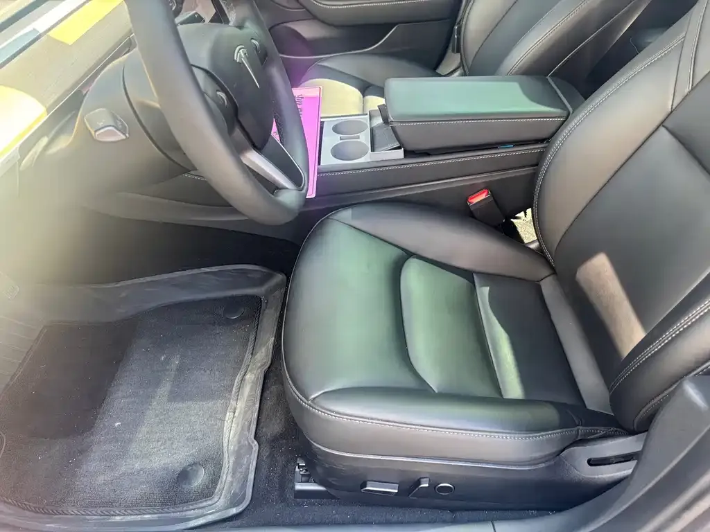 Tesla Model 3 — фото 6