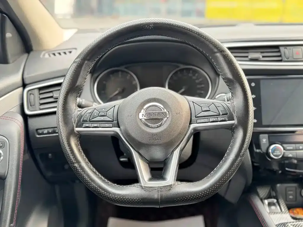 Nissan Qashqai — фото 6