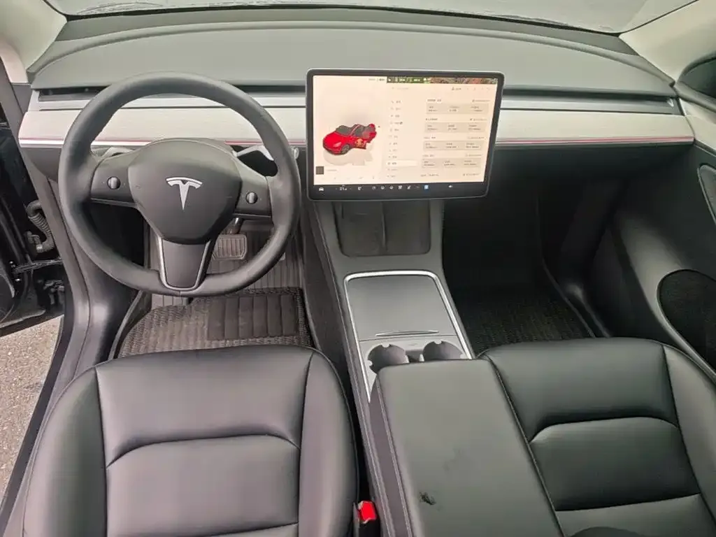 Tesla Model Y — фото 3