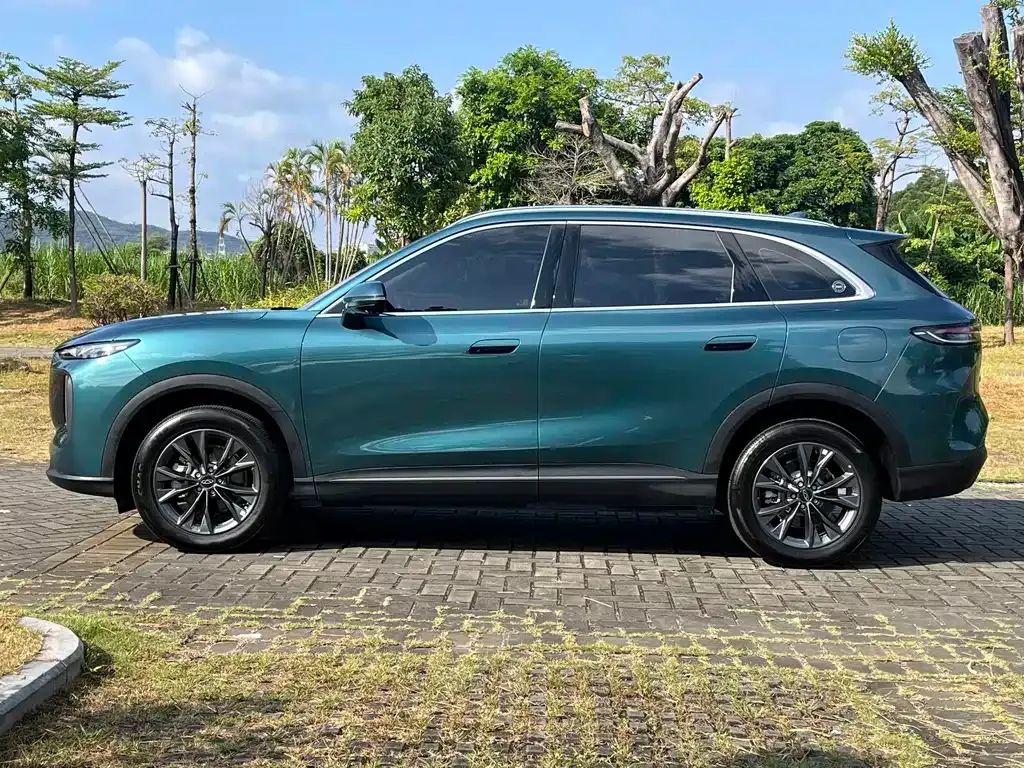 Chery Tiggo 8 — фото 6