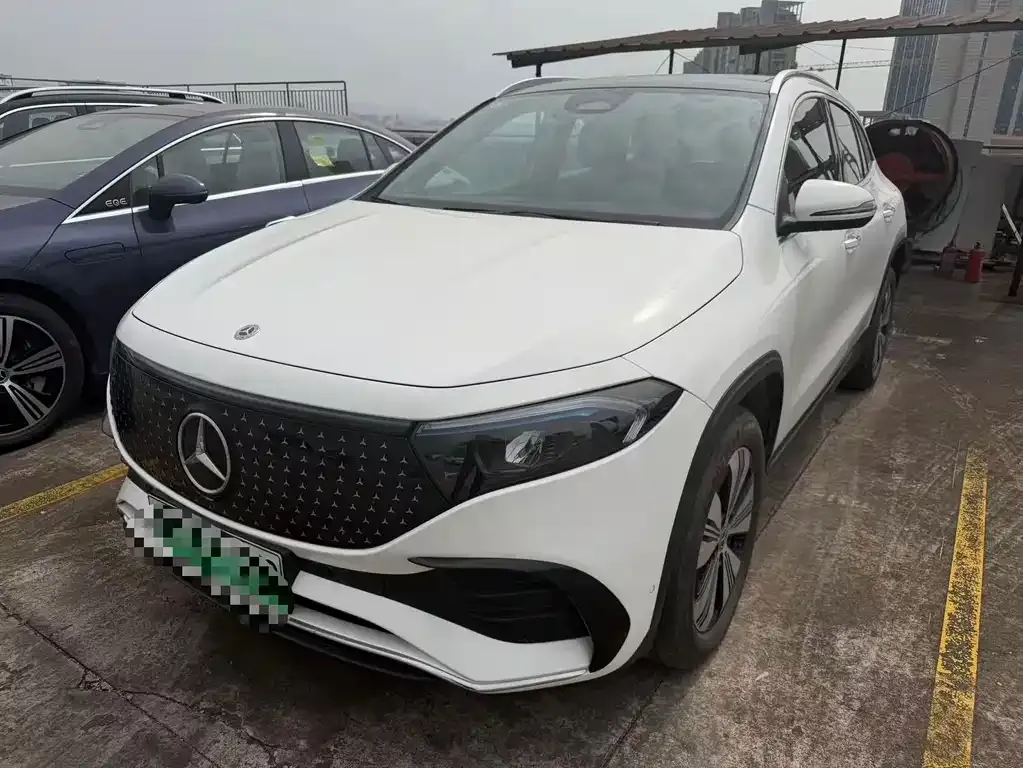 Mercedes-Benz EQA — фото 1