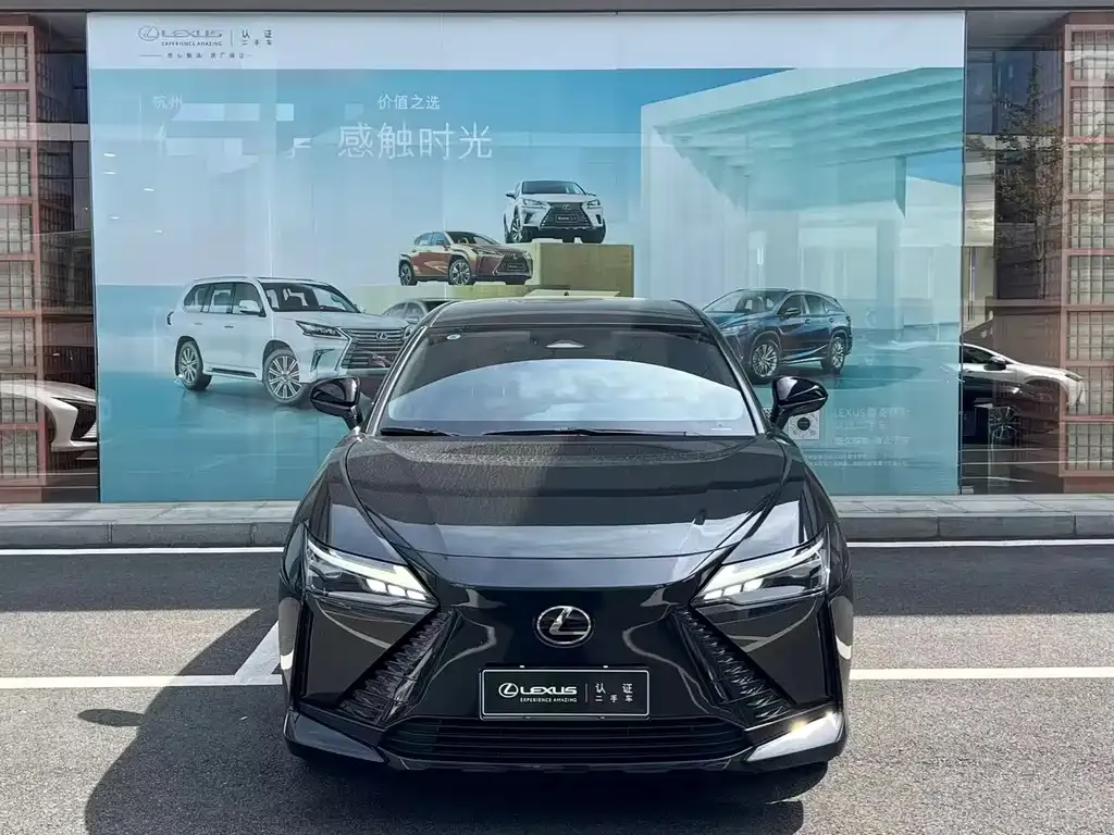 Lexus RZ — фото 4