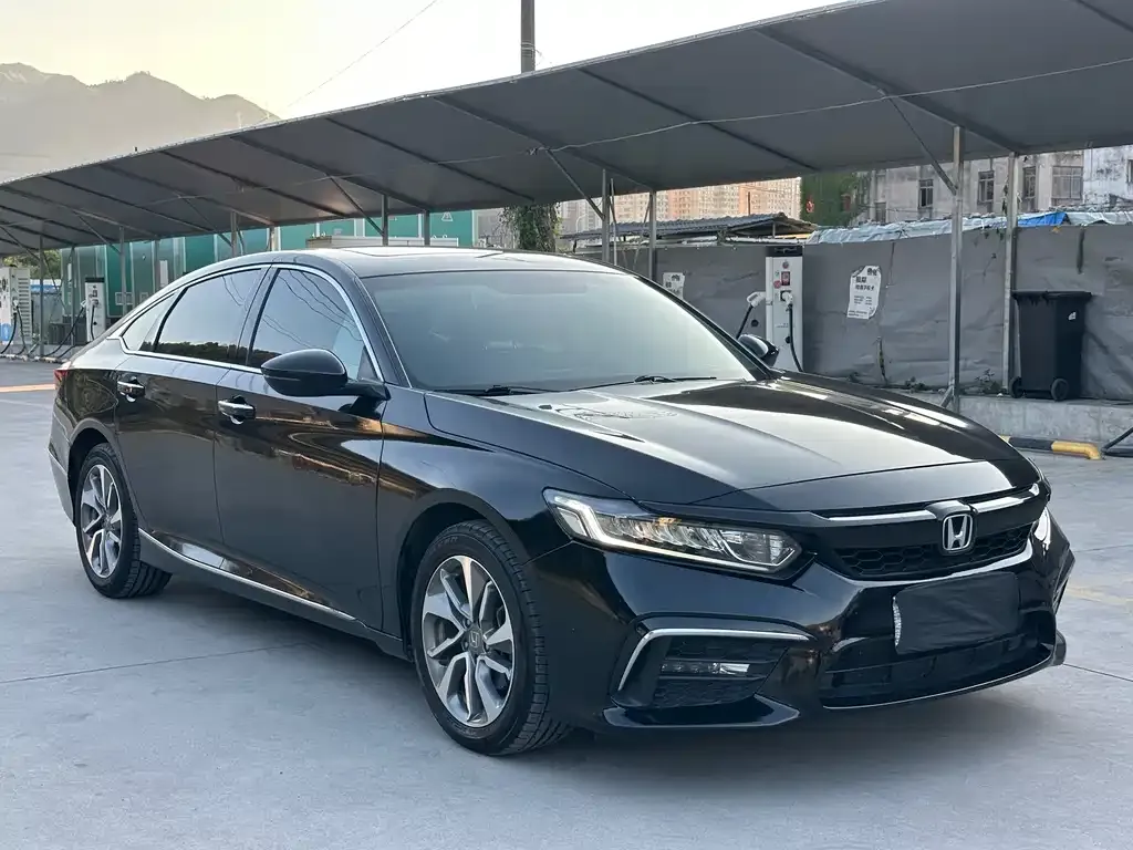 Honda Inspire — фото 1