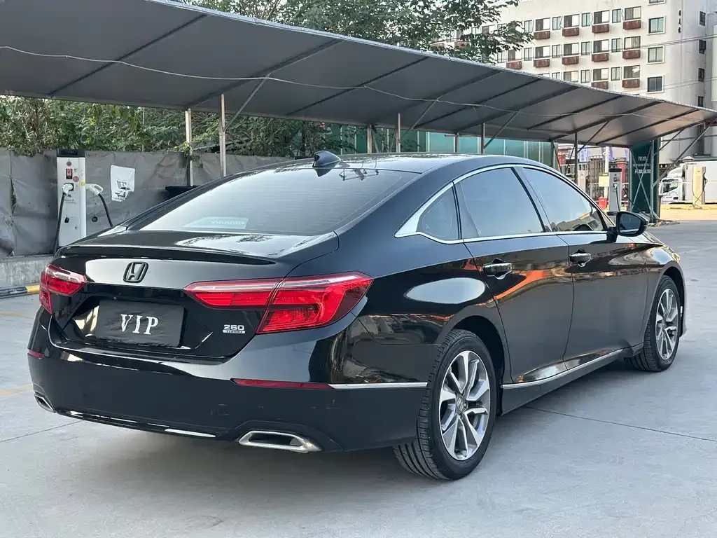 Honda Inspire — фото 7