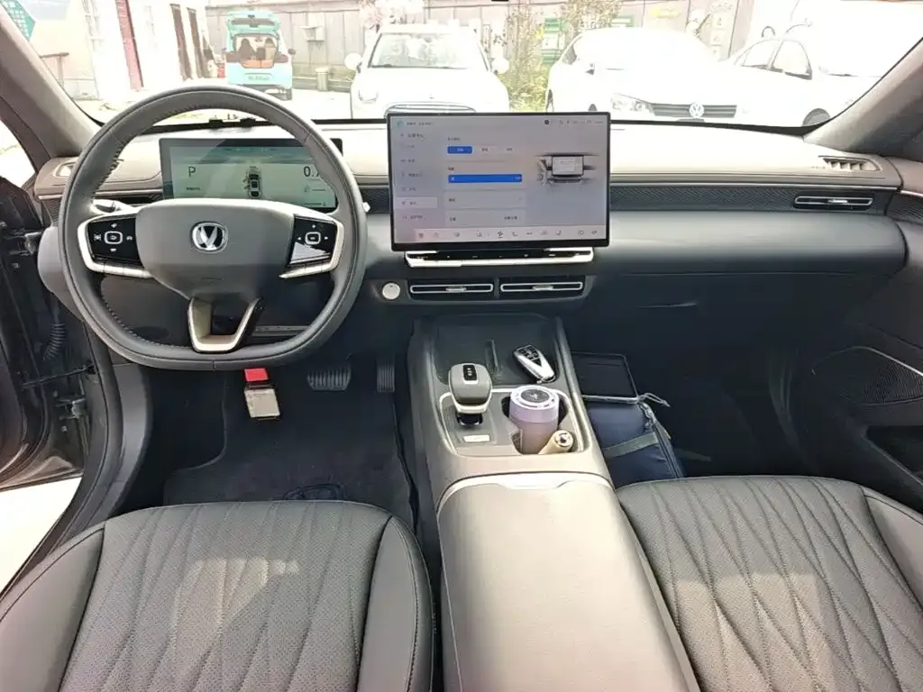 Changan Eado — фото 10