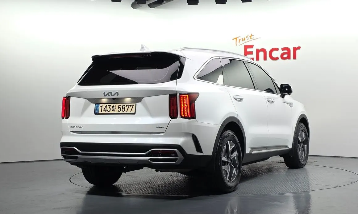 Kia Sorento — фото 5