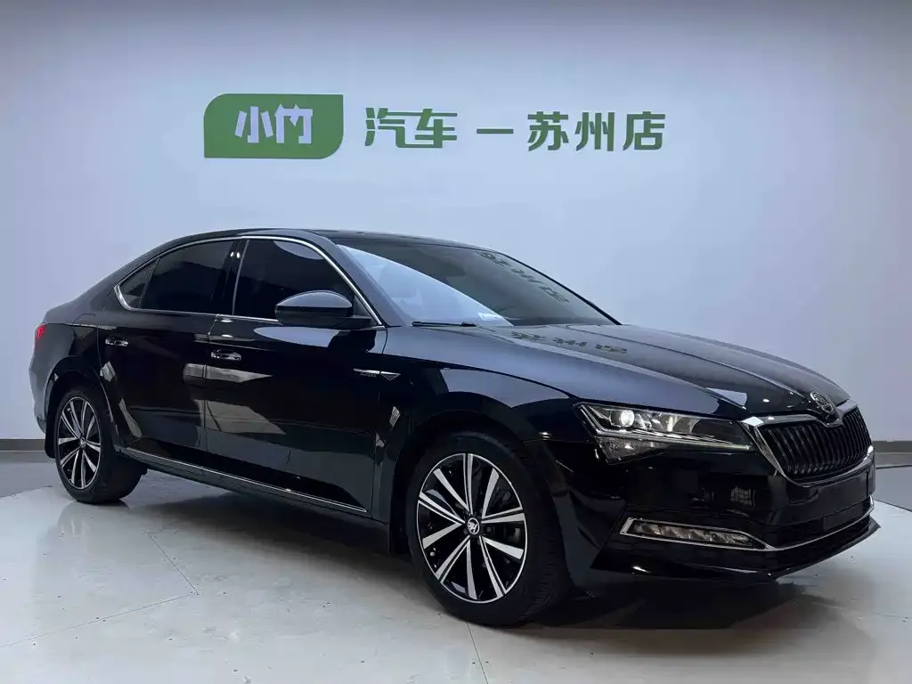 Skoda Superb — фото 5