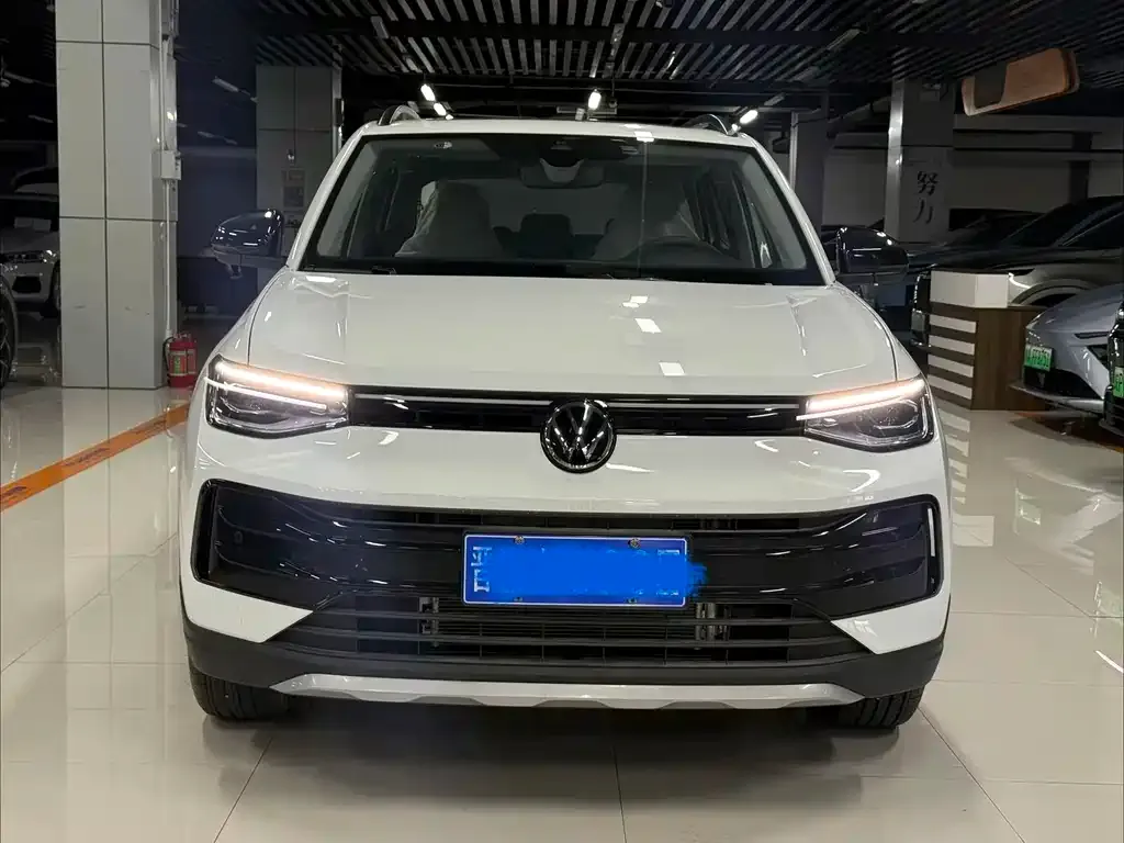 Volkswagen Tharu — фото 9