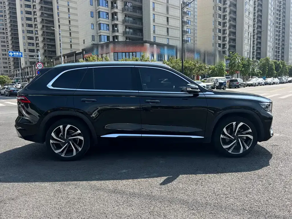 Geely Xingyue L — фото 10