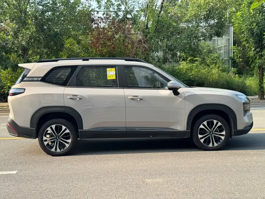 Wuling Xingguang 560 New Energy — фото 10