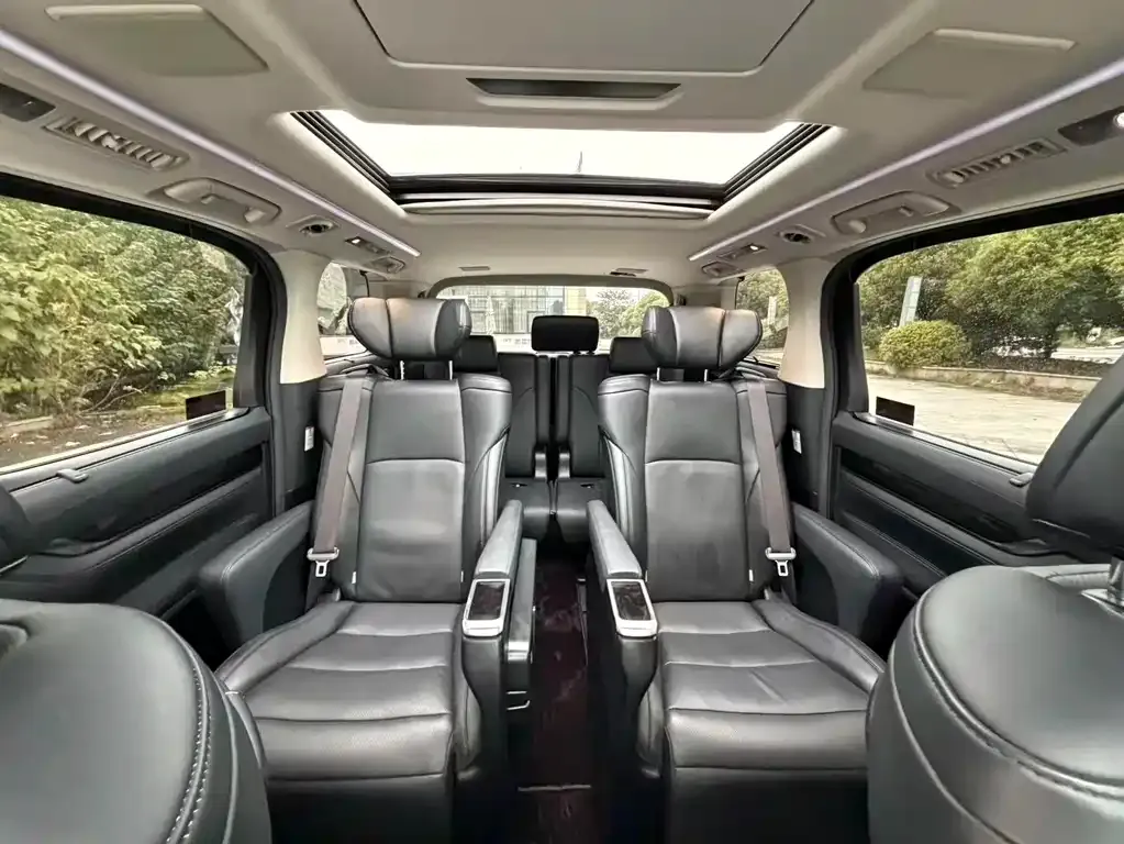 Toyota Vellfire — фото 5