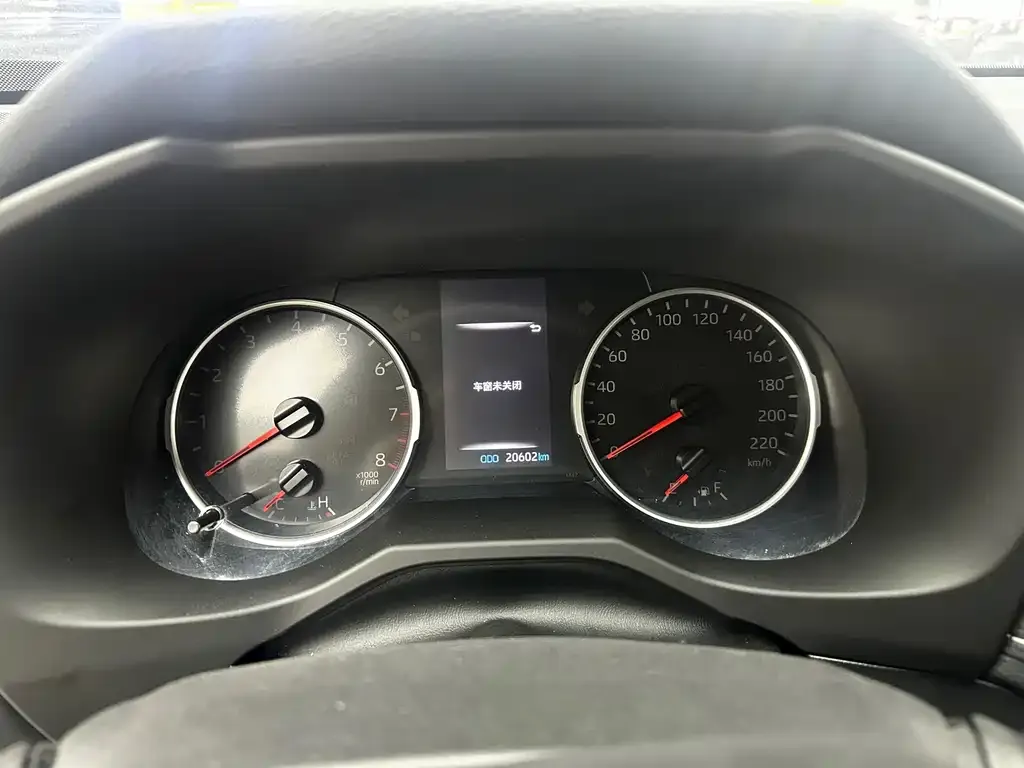 Toyota RAV4 — фото 3