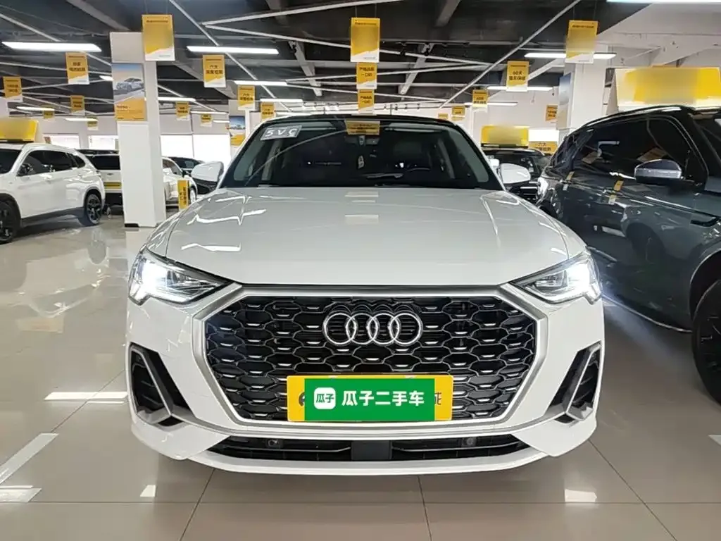 Audi Q3 Sportback — фото 9