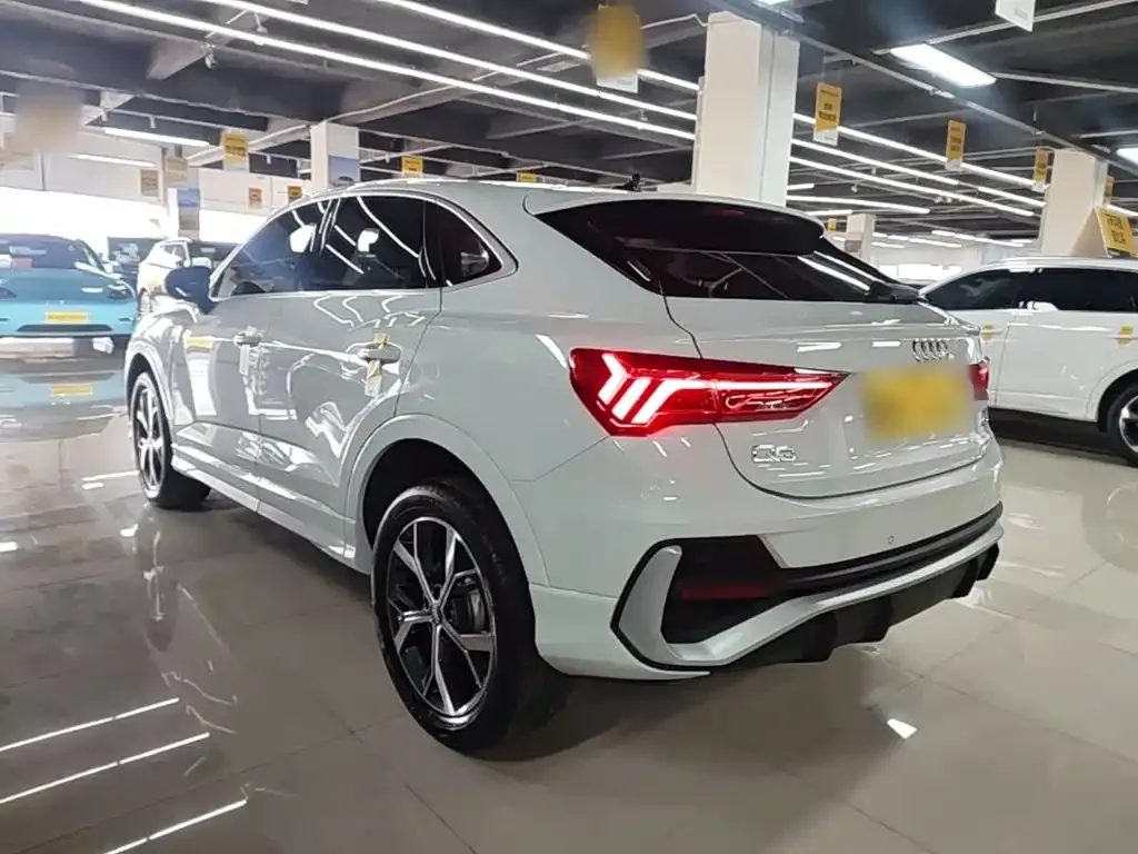 Audi Q3 Sportback — фото 4
