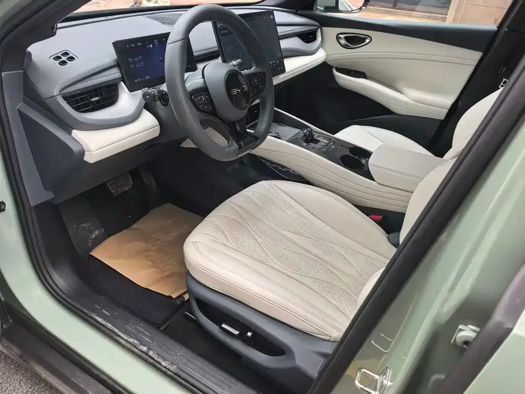 BYD Seal 06GT — фото 8