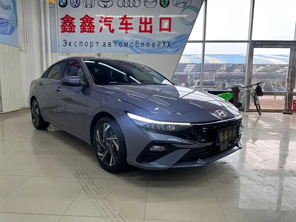Hyundai Elantra — фото 4