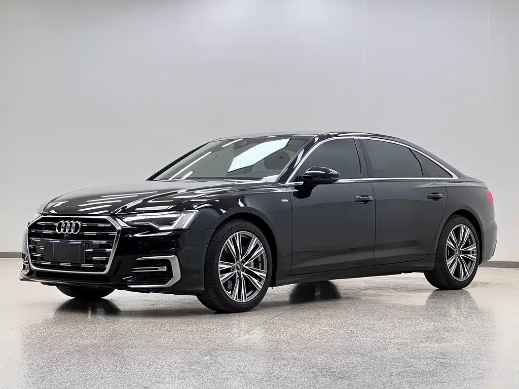 Audi A6L — фото 1