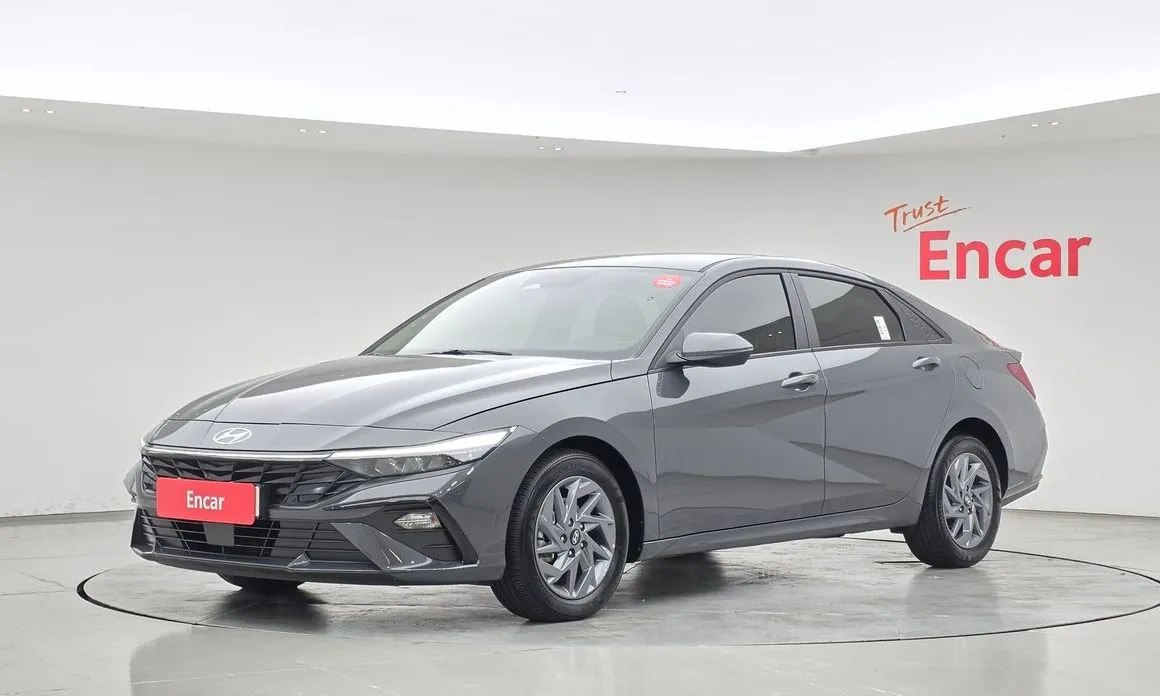 Hyundai AVANTE — фото 1